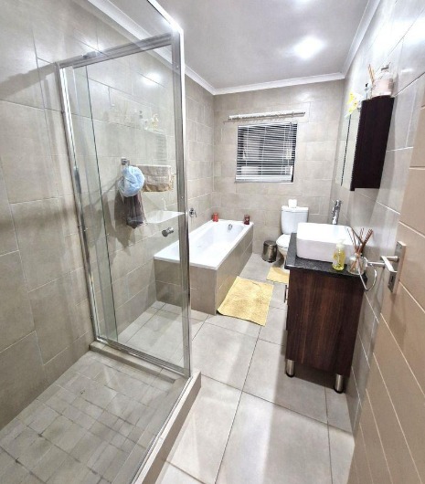 3 Bedroom Property for Sale in Beacon Bay Eastern Cape